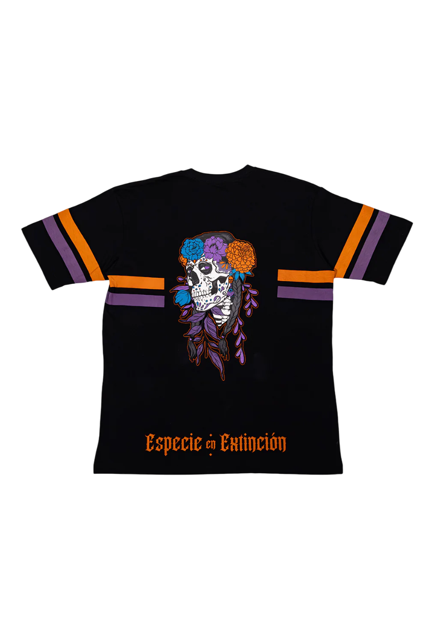 Playera oversize unisex negra. EEE