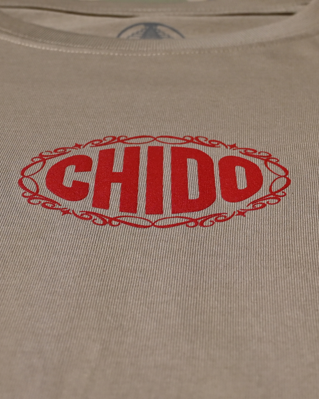 Playera beige boxy fit. Chido