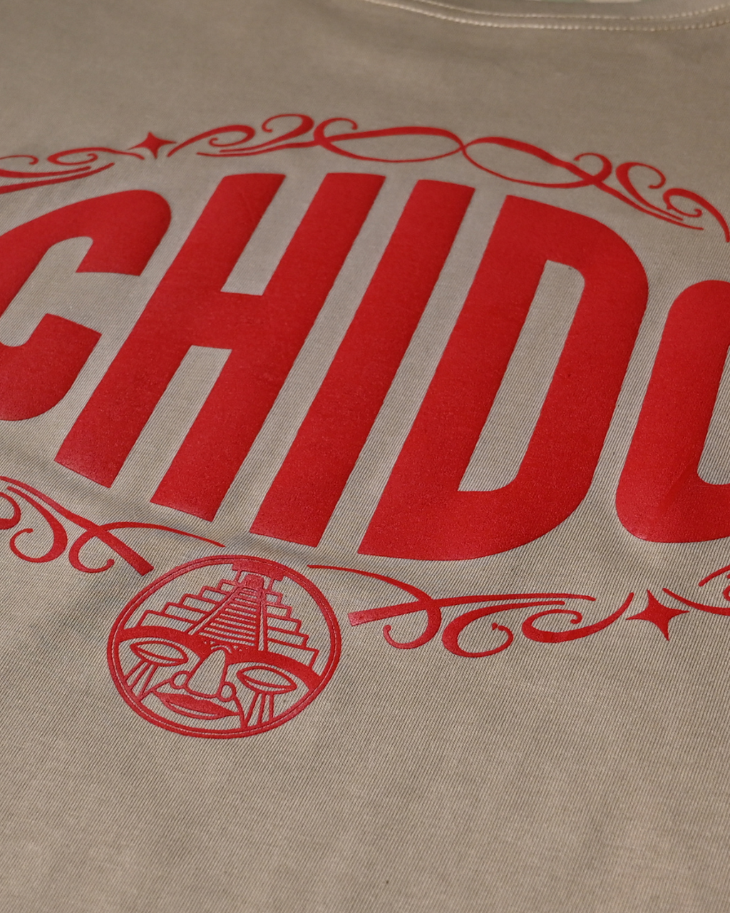 Playera beige boxy fit. Chido