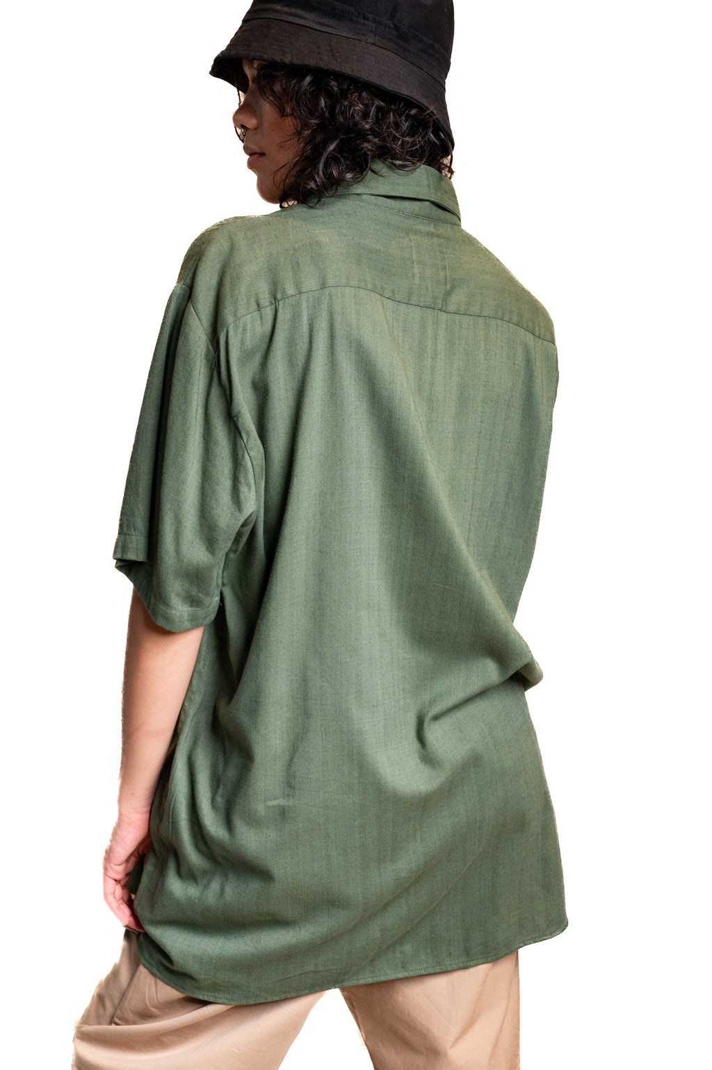 Camisa bambú olivo. Signature