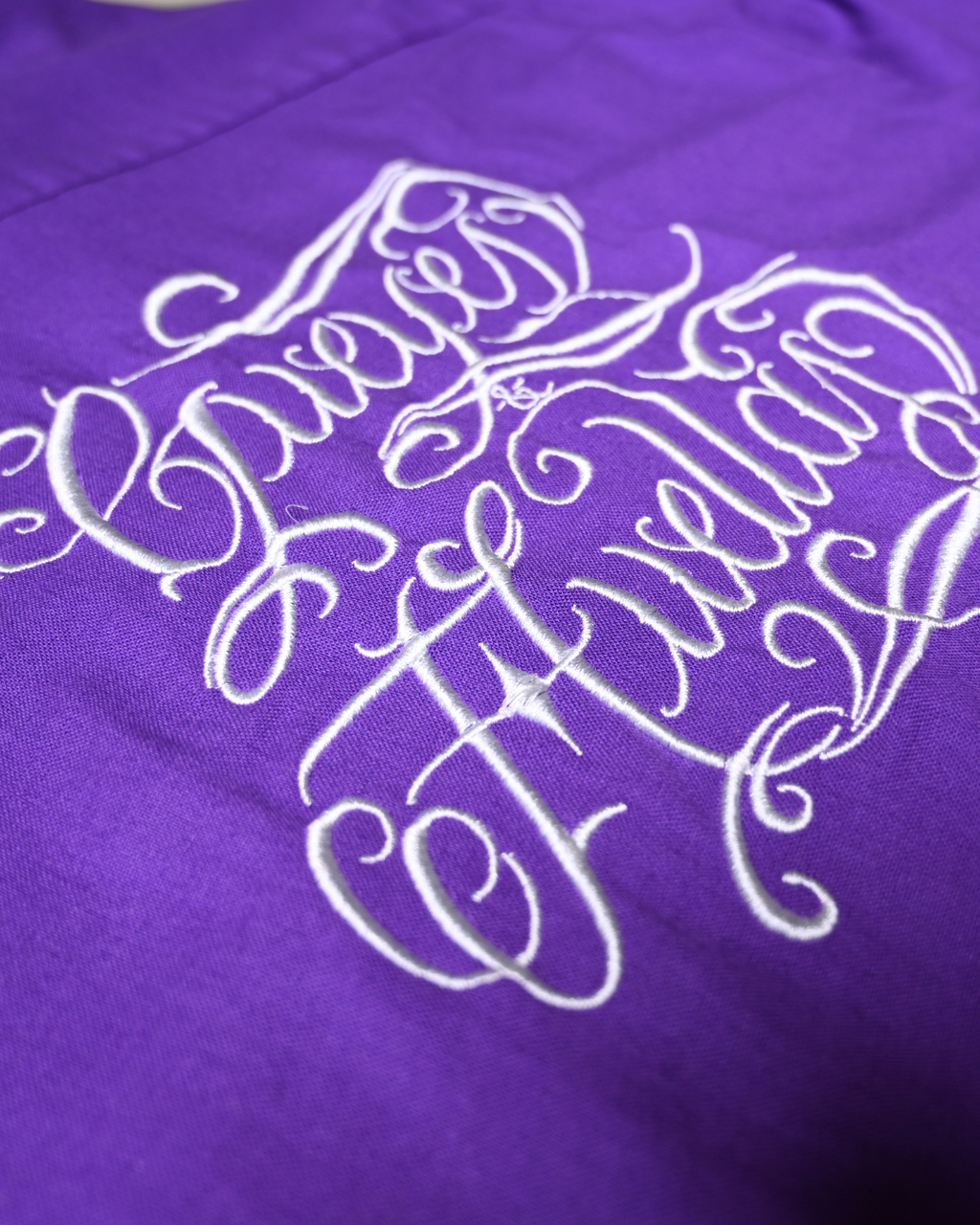 Camisa lino morada. Güeyes y Huellas