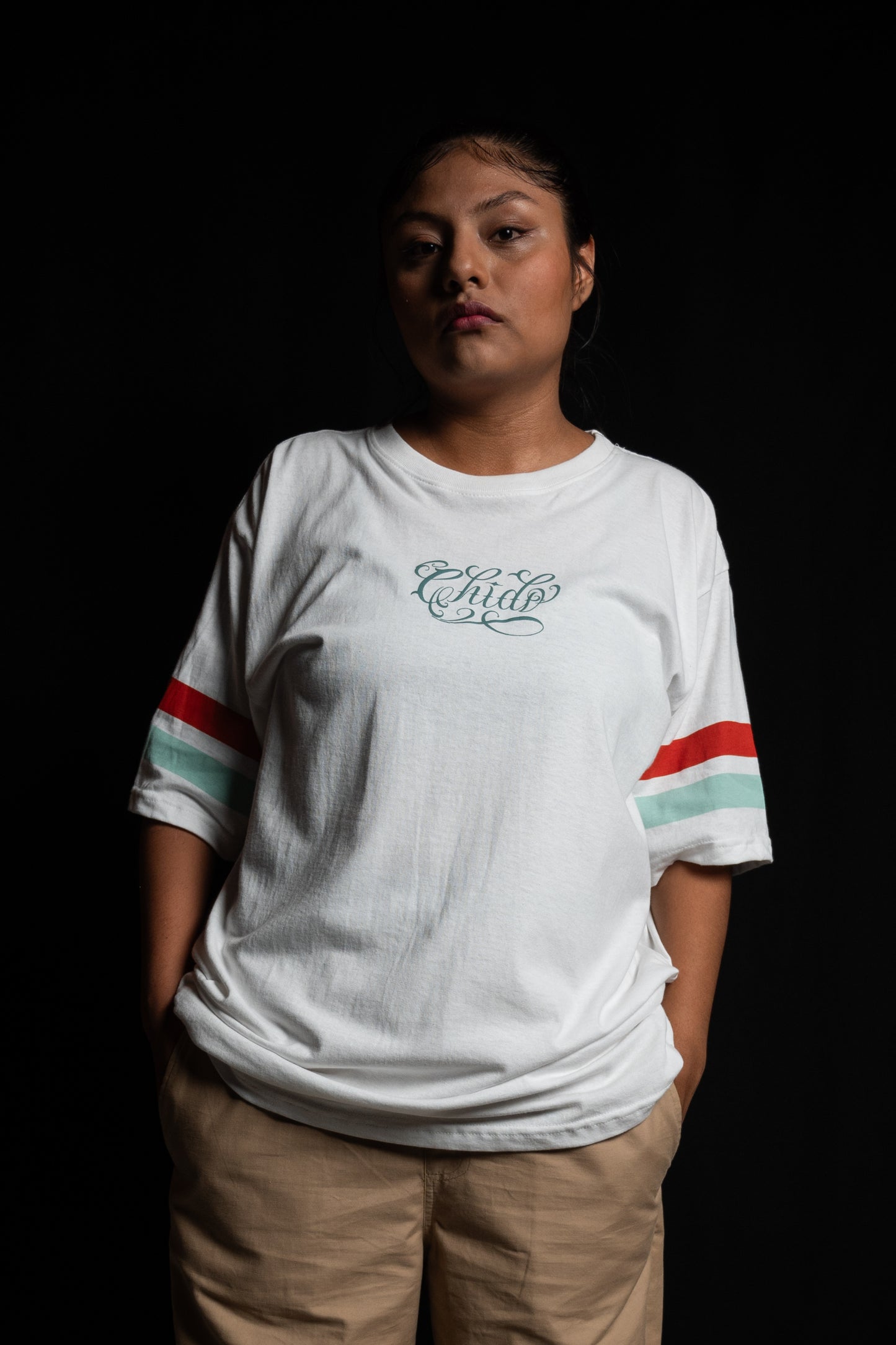 Playera Oversize "Amá Chola"
